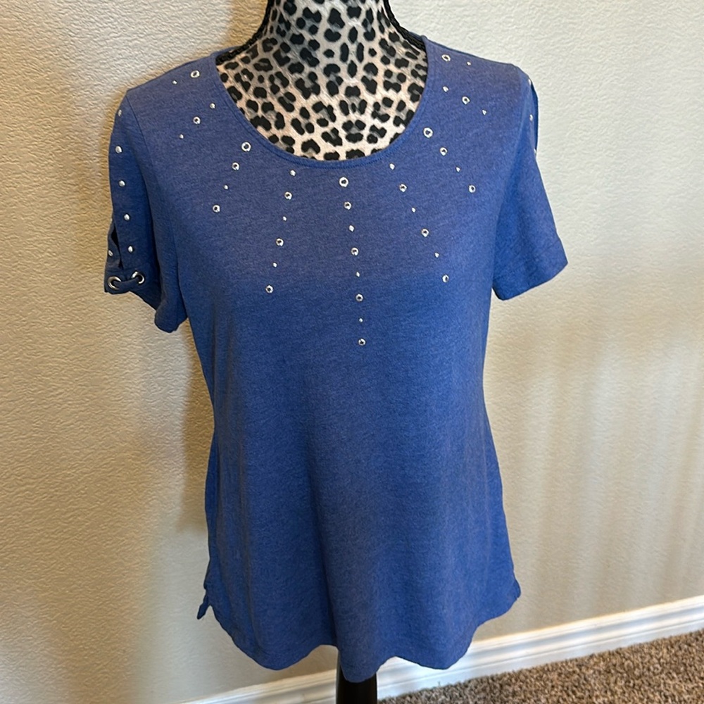 Karen Scott cold short sleeve top with silver studs, size M